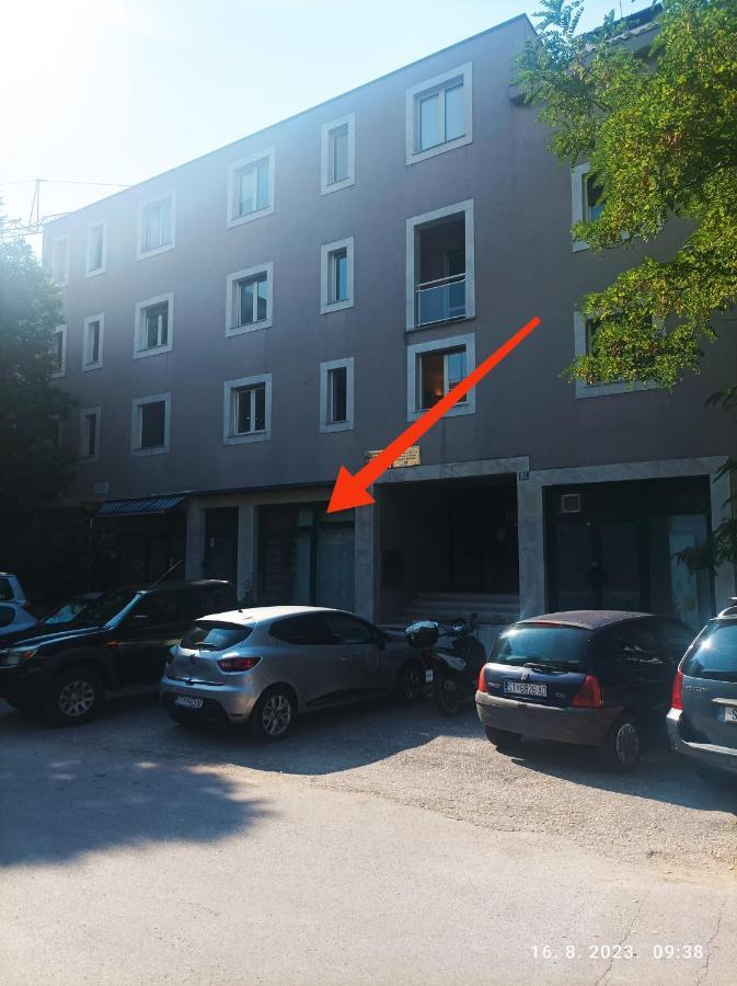 Firule Tennis@Beach Apartment Split Exterior photo